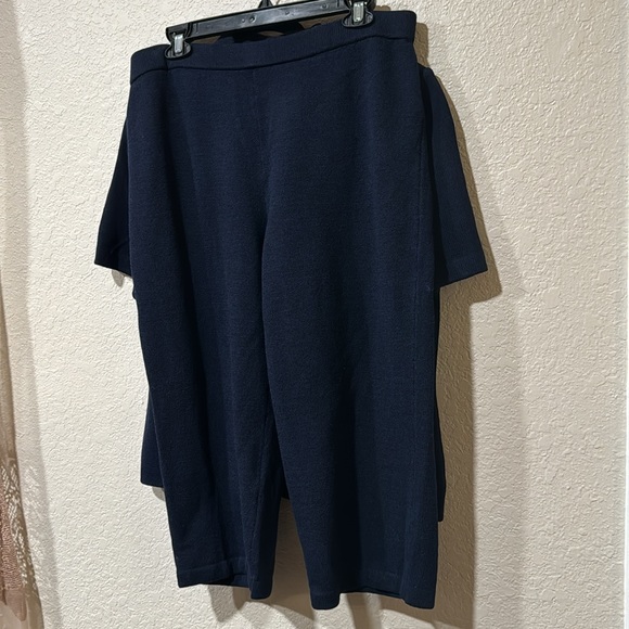 Saint John Collection - Picture 4 of 4